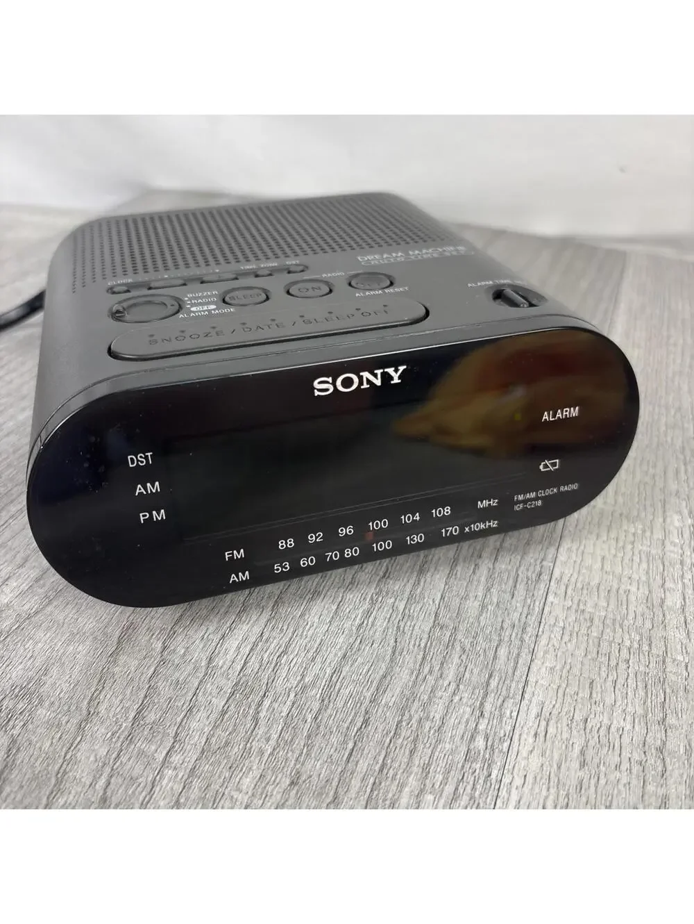 Sony ICF-C218 Dream Machine Alarm AM/FM Digital Clock Radio - Works Perfectly!!!